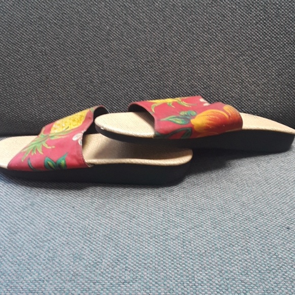 Tropical slides, fun for summer, lightly used - Picture 3 of 5